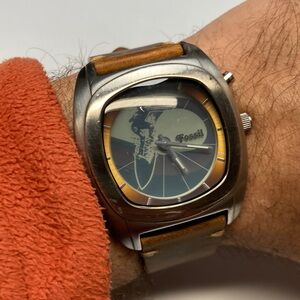 Fossil Surfer Big Tic JE-8293 vintage watch, brown strap, new battery, stainless